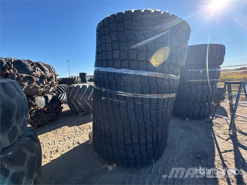 Quantity of (4) Beaver 23.5R25 Tires - Fits Grader Gume, točkovi i felne