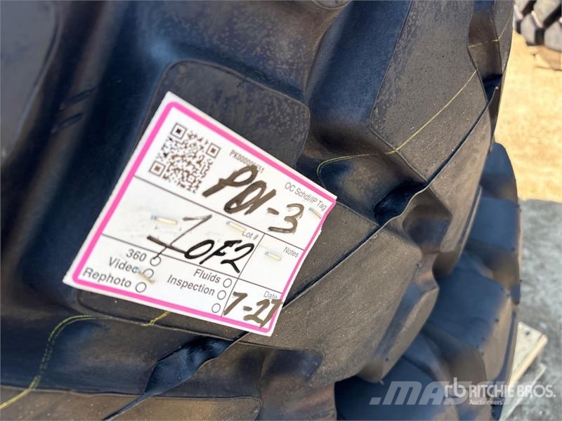 Quantity of (4) Bedrock 20.5x25 E3/L3 Tires (Unuse Opony, koła i felgi