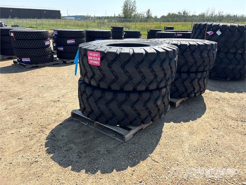 Quantity of (4) Bedrock 20.5-25 E3/L3 Tires (Unuse Opony, koła i felgi