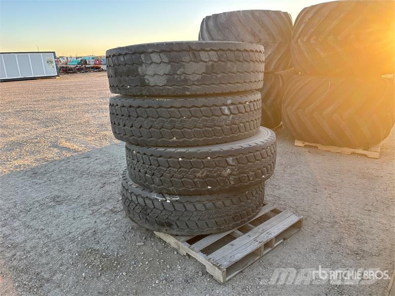 Quantity of (4) BKT Airo Max 385/95R25 Tires Шины и колёса