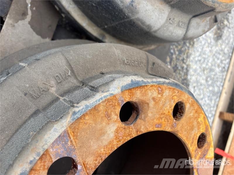 Quantity of (4) Brake Drums Transportes - Outros