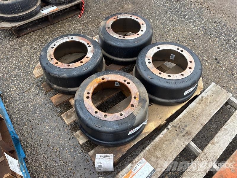 Quantity of (4) Brake Drums (Unused) Transportes - Outros