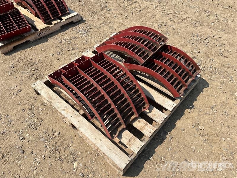 Quantity of (4) Combine Concave - Fits Case IH Com Sklízecí mlátičky