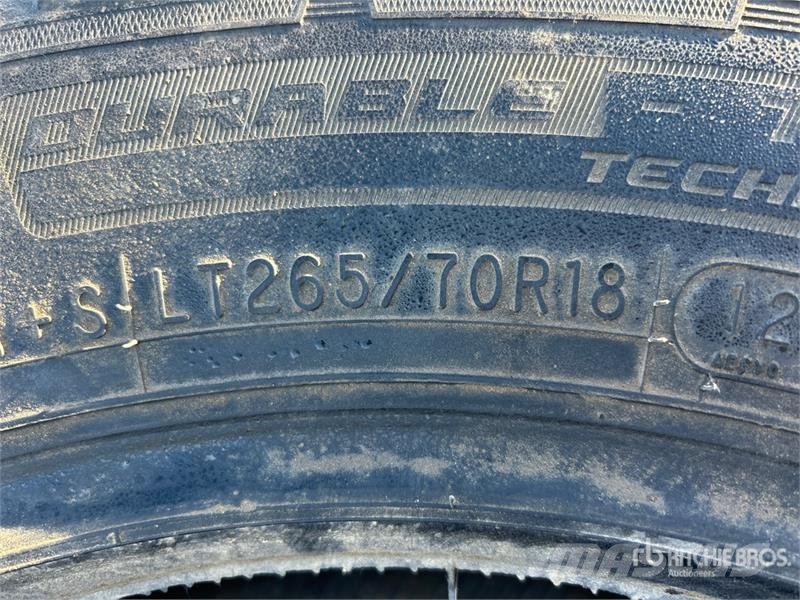 Quantity of (4) Cooper 265/70R18 Tires Шины и колёса