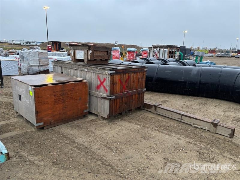  Quantity of (4) Crates of Material Hoist Dispozitive de ridicare / lifturi pentru diferite materiale