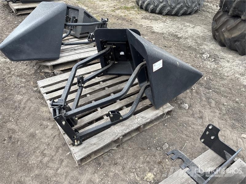 Quantity of (4) Crop Dividers - Fits Agri-Fac Cond Foredlings- og lagerhåndteringsutstyr - Annet