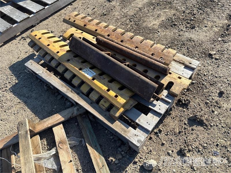 Quantity of (4) Cutting Edge - Fits Caterpillar Коммерческий транспорт - Другие