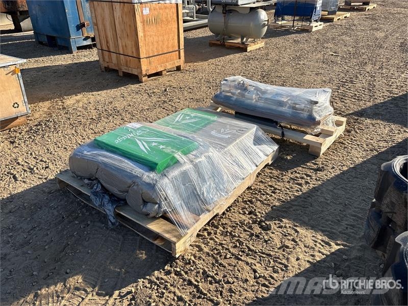 Quantity of (4) Desiccant Tower Air Dryer Polovna mašina za sušenje kompresivnim vazduhom