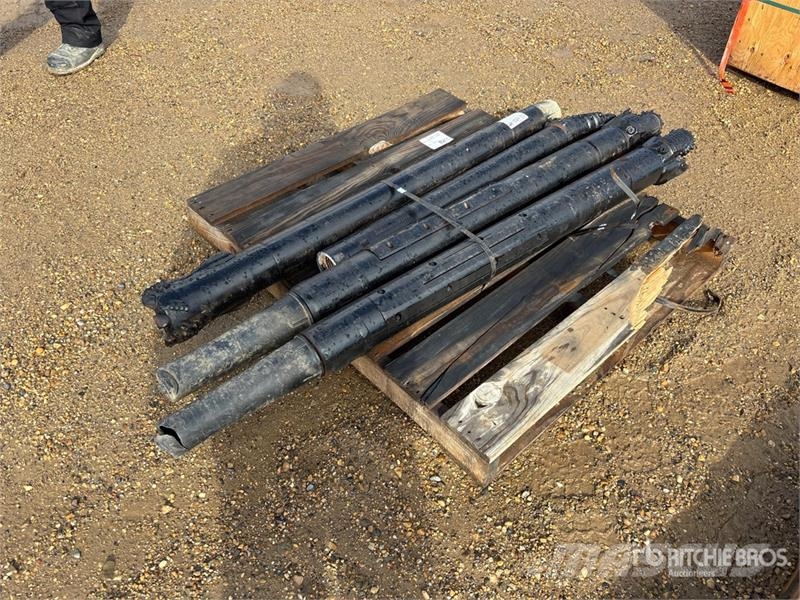 Quantity of (4) Drill Heads Öl- und Gasbohrgeräte