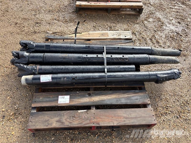 Quantity of (4) Drill Heads Öl- und Gasbohrgeräte