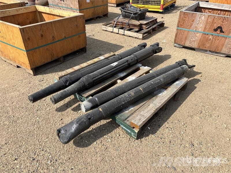 Quantity of (4) Drill Heads Öl- und Gasbohrgeräte