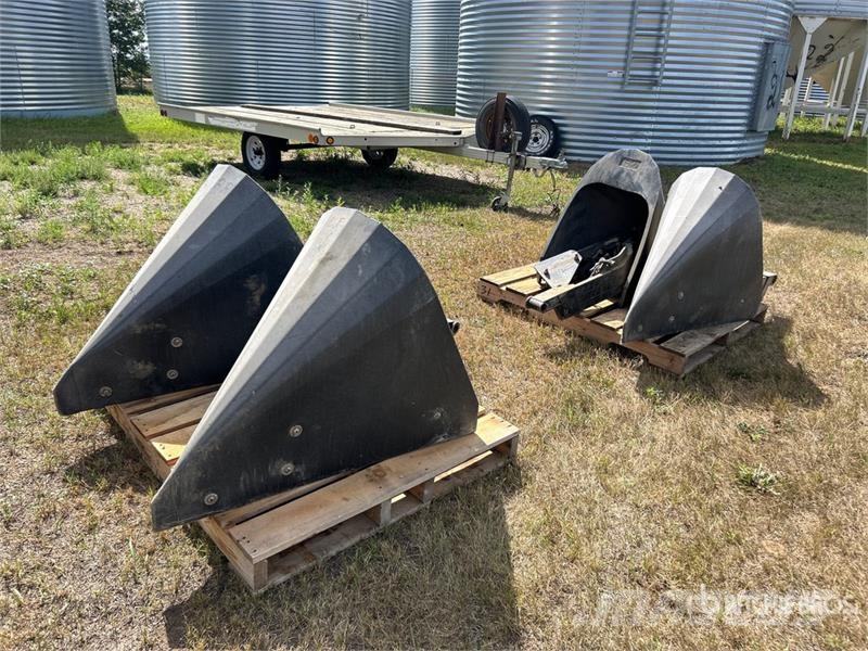 Quantity of (4) E-Kay Poly Crop Dividers - Fits Jo Foredlings- og lagerhåndteringsutstyr - Annet