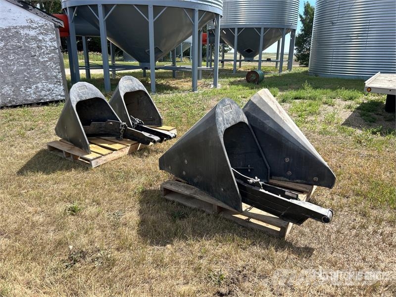 Quantity of (4) E-Kay Poly Crop Dividers - Fits Jo Foredlings- og lagerhåndteringsutstyr - Annet