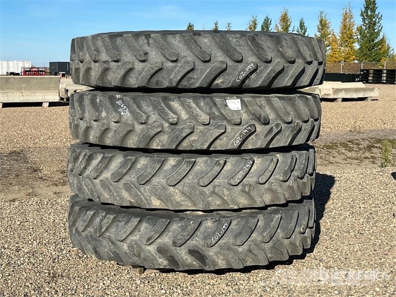 Quantity of (4) FireStone Radial All Traction RC Gume, točkovi i felne