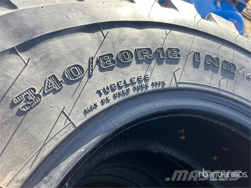 Quantity of (4) Firestone Utility Duraforce 340/80 Gume, točkovi i felne
