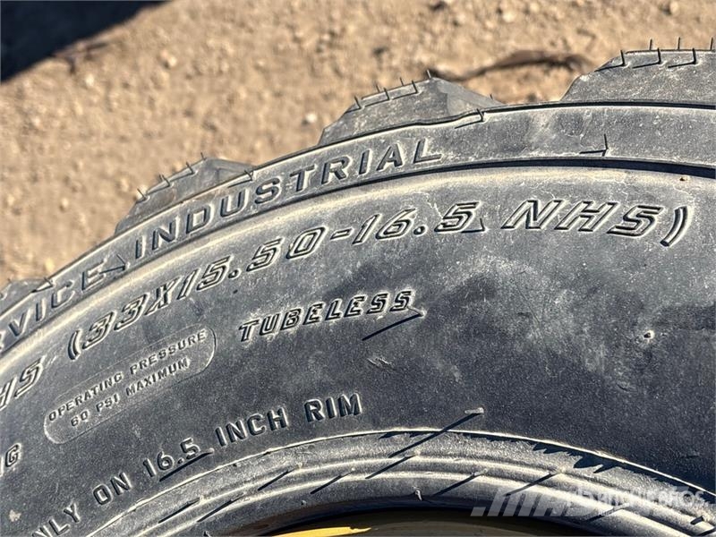  Quantity of (4) Firestone Duraforce 33X15.50-16.5  الإطارات والعجلات والحافات