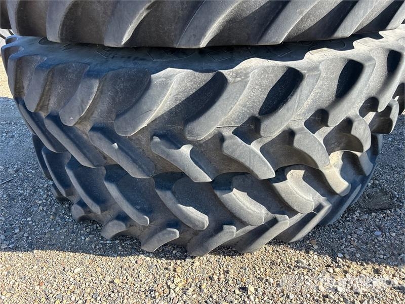Quantity of (4) Firestone Radial All Traction RC 轮胎、车轮、轮圈
