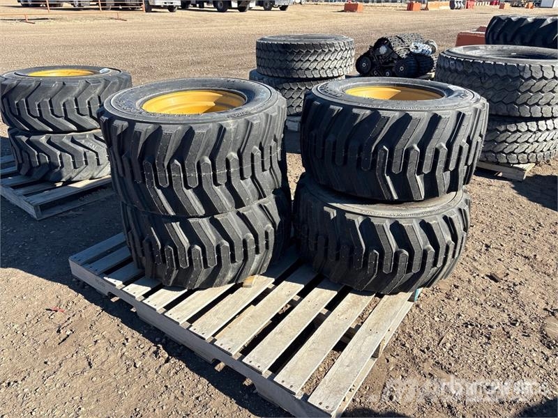  Quantity of (4) Firestone Duraforce 33X15.50-16.5  الإطارات والعجلات والحافات