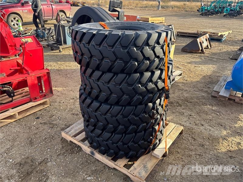 Quantity of (4) Firestone 340/80R18 Wheel Loader T Gume, točkovi i felne