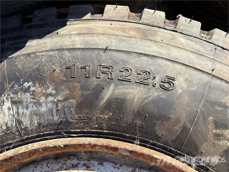  Quantity of (4) Golden Crown AZ126 11R22.5 Tires ( Шины и колёса