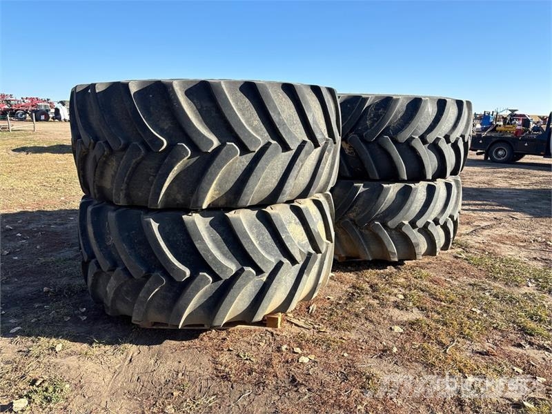 Quantity of (4) Good Year Optiorque LSW 800/55R46 Gume, točkovi i felne