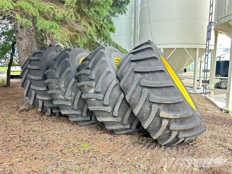 Quantity of (4) Good Year Optitorque 800/55R46 Tir Opony, koła i felgi