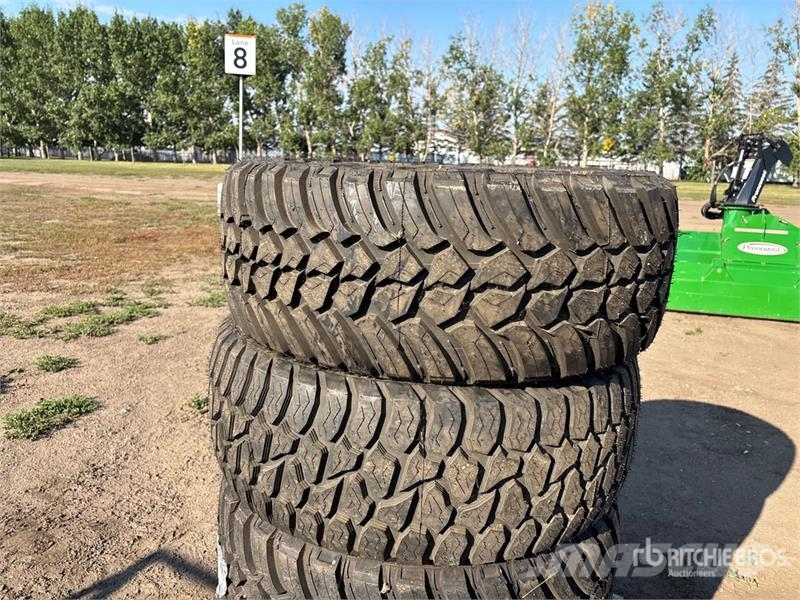 Quantity of (4) Grizzly Mita 35x12.5R20 Tires (Unu Tyres, wheels and rims