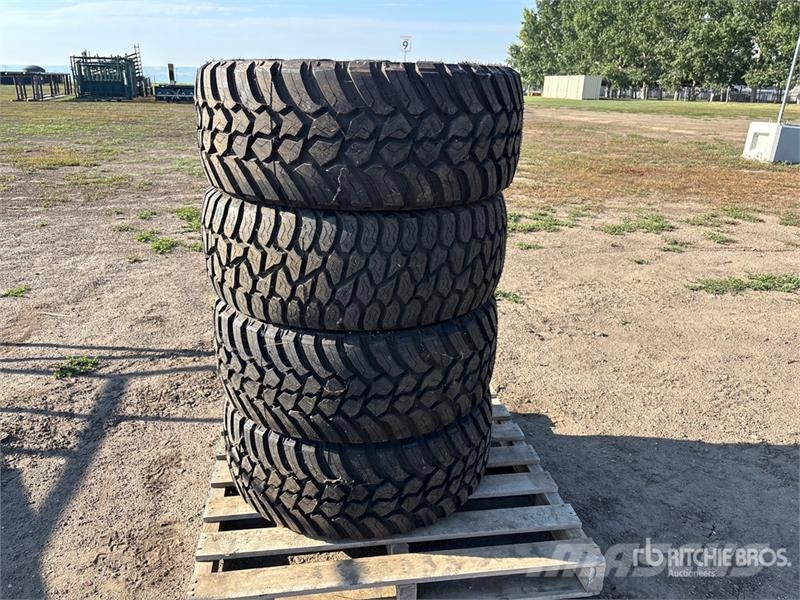Quantity of (4) Grizzly Mita 35x12.5R20 Tires (Unu Tyres, wheels and rims