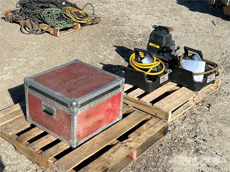 Quantity of (4) Hydraulic Torque Tools Andre komponenter