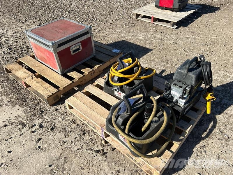 Quantity of (4) Hydraulic Torque Tools Andre komponenter