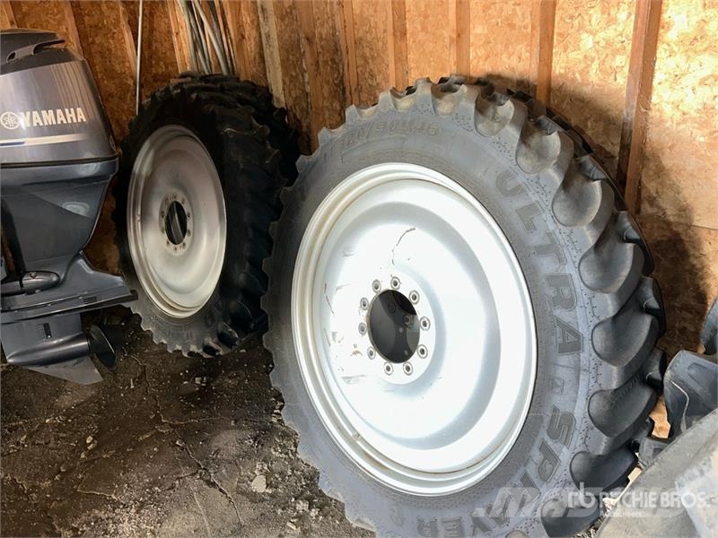 Quantity of (4) IF 320/90R46 Sprayer Tires - Fits Pneus, roues et jantes