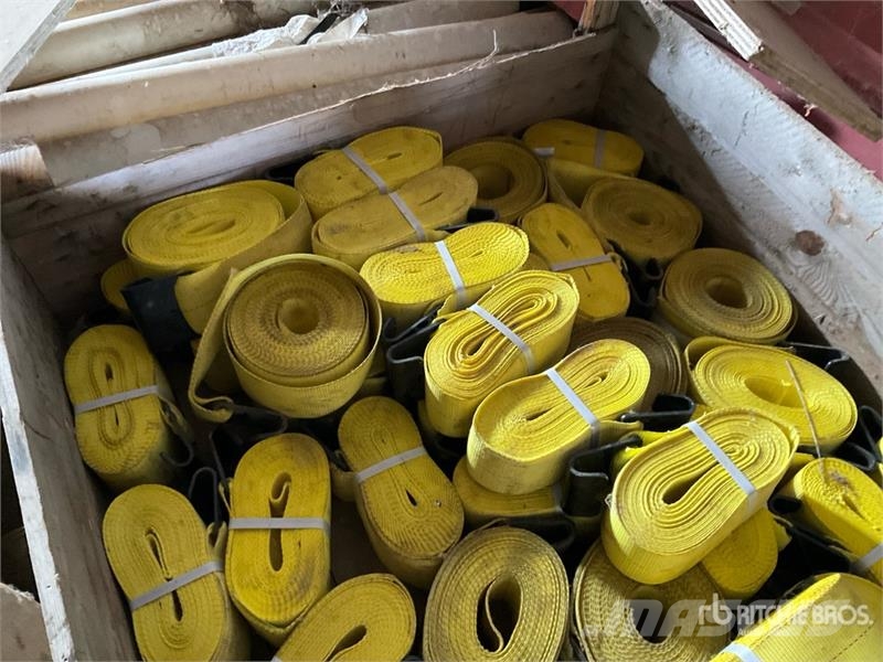 Quantity of 4 in Tie Down Straps Ďalšie komponenty
