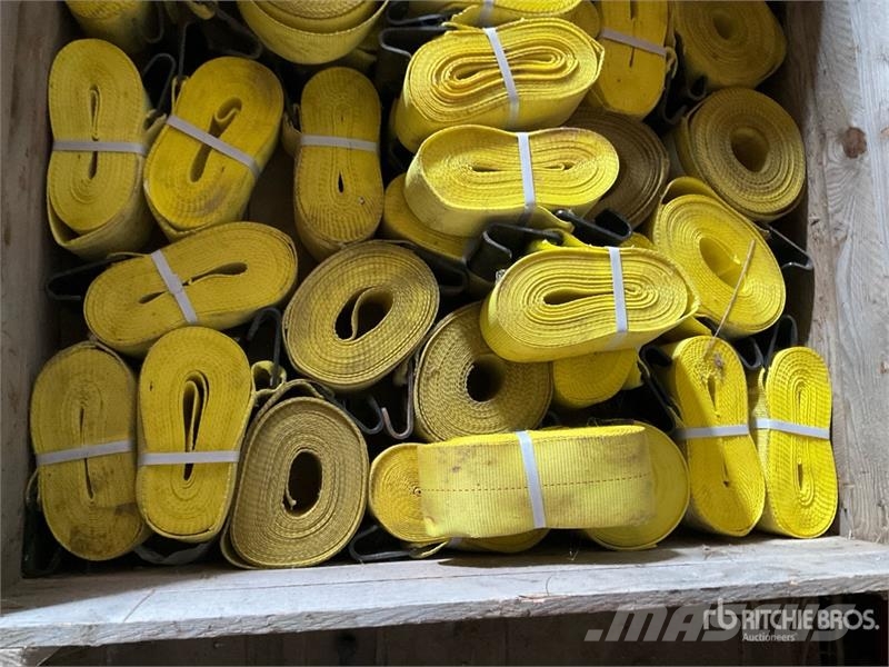Quantity of 4 in Tie Down Straps Ďalšie komponenty