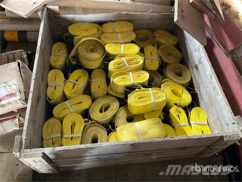 Quantity of 4 in Tie Down Straps Ďalšie komponenty