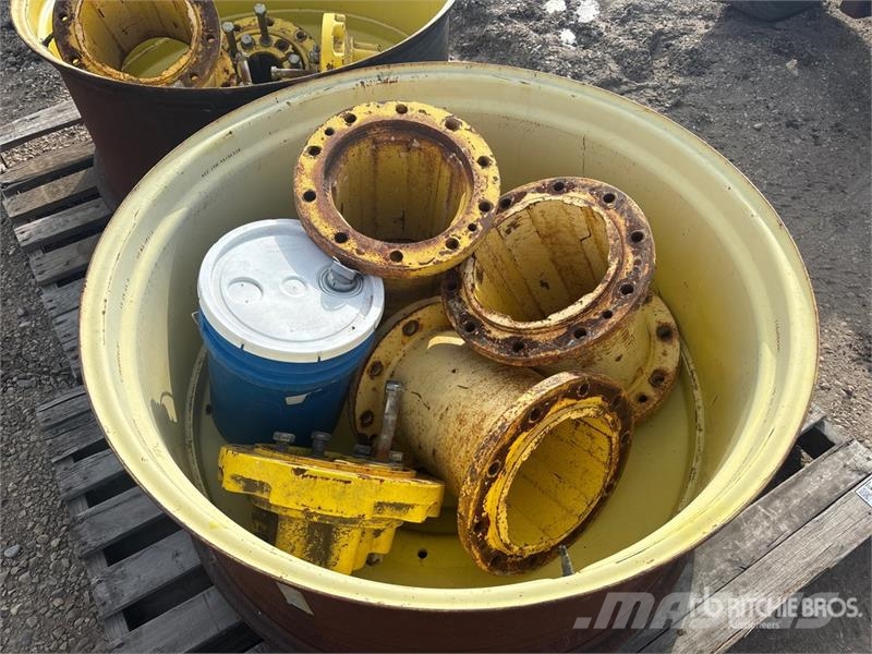 Quantity of (4) John Deere Wheel Spacers Muud osad