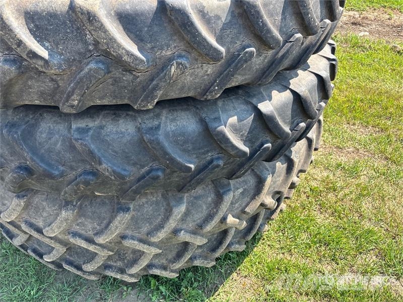 Quantity of (4) Kleber 270/95R54 Tires - Fits Roga Opony, koła i felgi
