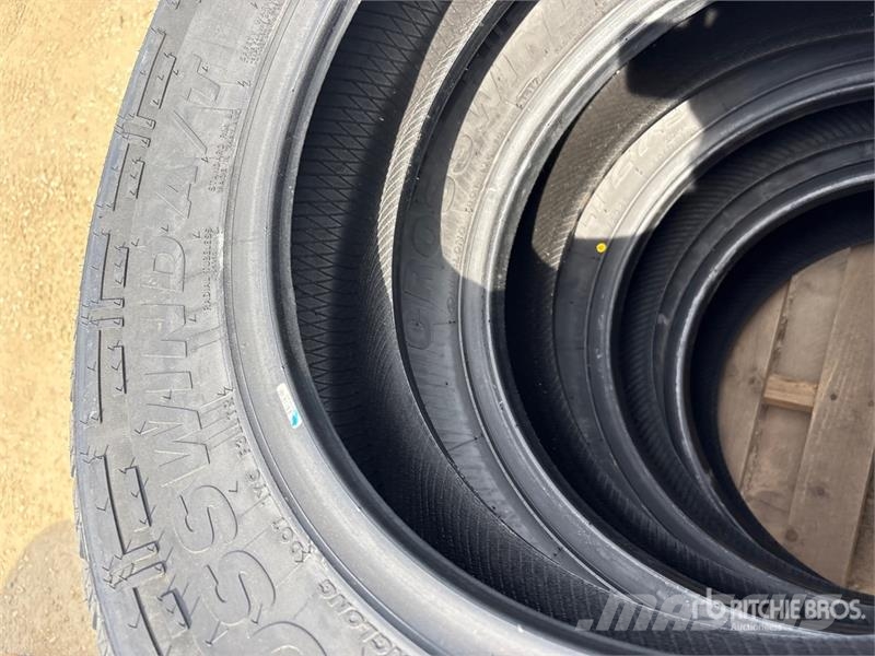  Quantity of (4) Linglong 275/65R20 Tires (Unused) Tyres, wheels and rims