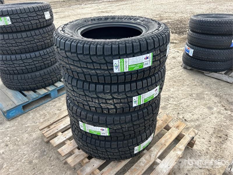 Quantity of (4) LT265/70R17 Tires (Unused) Gume, kolesa in platišča