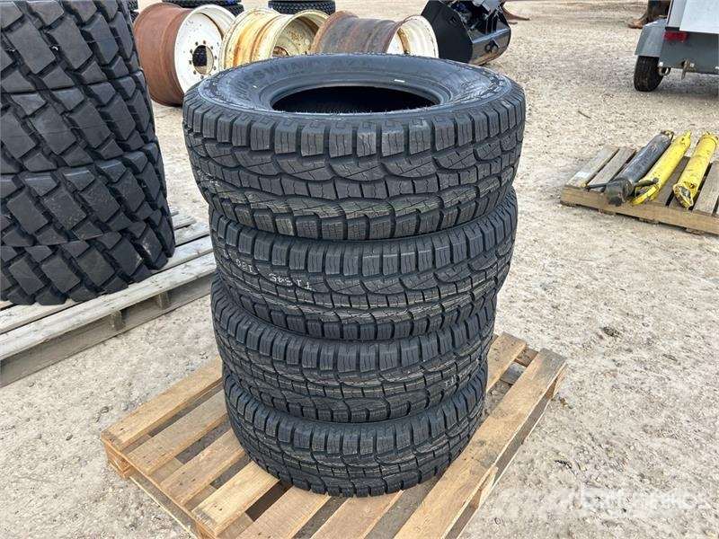 Quantity of (4) LT265/70R17 Tires (Unused) Gume, kolesa in platišča