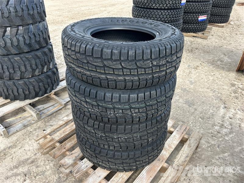 Quantity of (4) LT265/70R17 Tires (Unused) Gume, kolesa in platišča