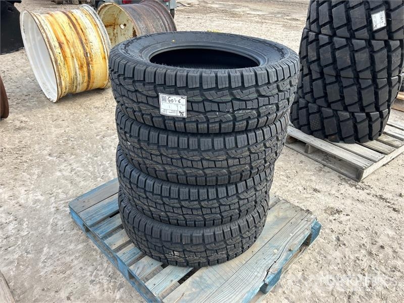 Quantity of (4) LT275/65R20 Tires (Unused) Gume, kolesa in platišča