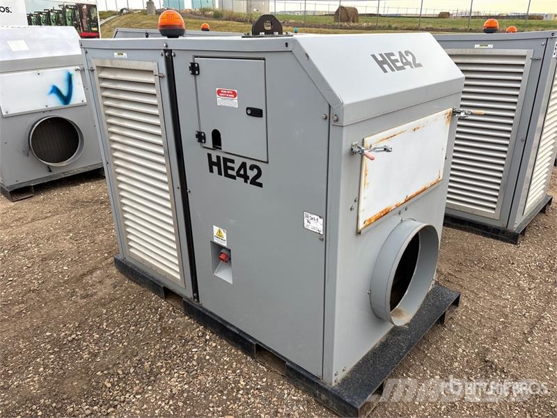 Quantity of (4) Maxxcon/Cavalier CIHE-350 366240 B Sonstige Landmaschinen
