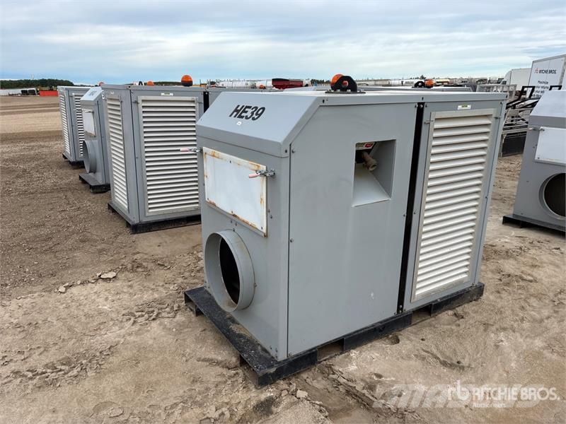 Quantity of (4) Maxxcon/Cavalier CIHE-350 366240 B Sonstige Landmaschinen