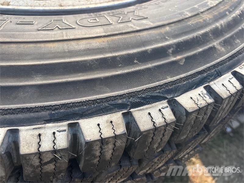 Quantity of (4) Michelin XDY- EX2 11R24.5 Tires (U Tyres, wheels and rims