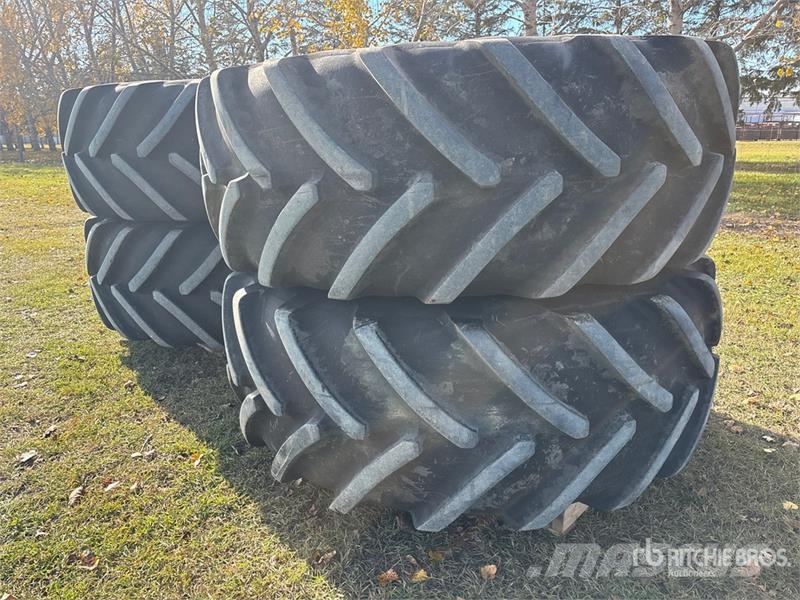  Quantity of (4) Michelin Mach Bib 710/70R38 Floate Banden, wielen en velgen