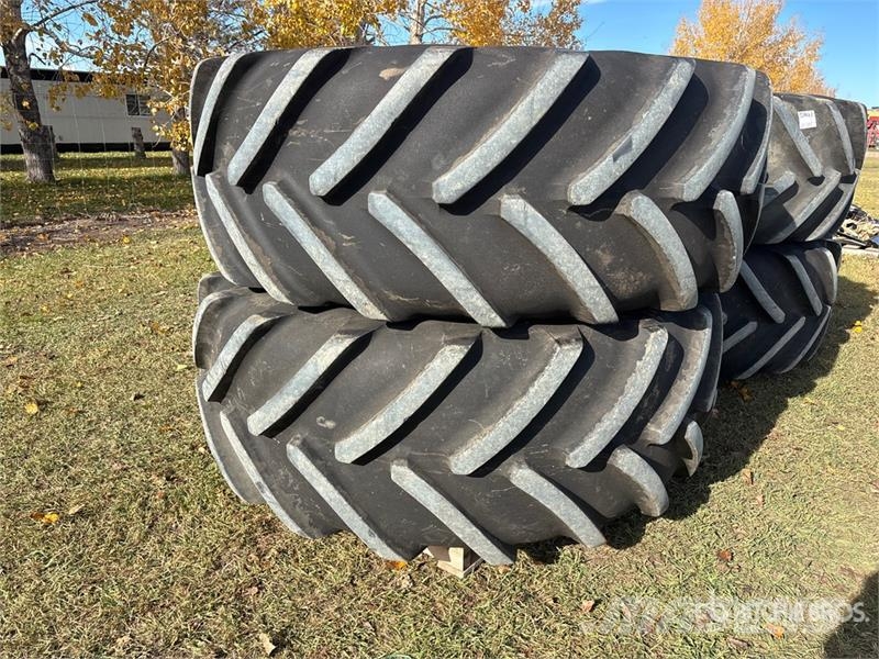  Quantity of (4) Michelin Mach Bib 710/70R38 Floate Banden, wielen en velgen