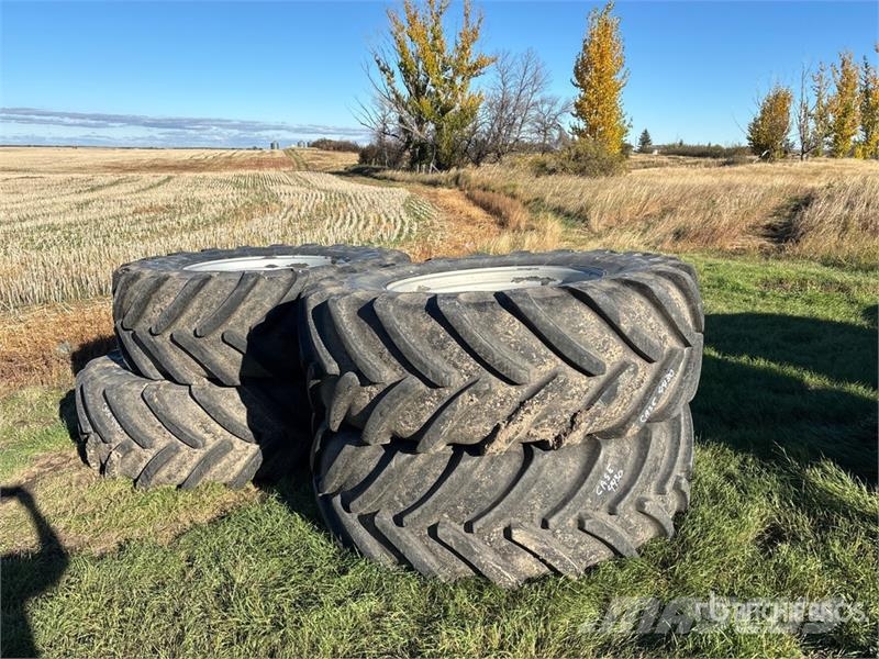 Quantity of (4) Michelin MegaXBIB 620/70R38 Tires Gume, točkovi i felne