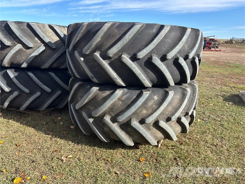  Quantity of (4) Michelin Mach Bib 710/70R38 Floate Banden, wielen en velgen