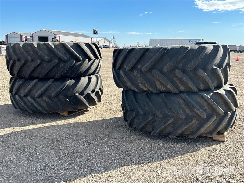 Quantity of (4) Michelin Multibib 650/65R38 Tires Padangos, ratai ir ratlankiai