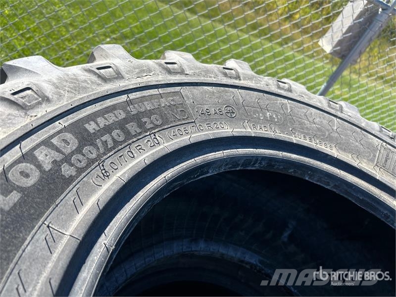 Quantity of (4) Michelin 400/70R20 Tires Gume, točkovi i felne